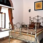 Hotel Kanuni Kervansaray Historical