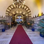 Hotel Kanuni Kervansaray Historical Çeşme