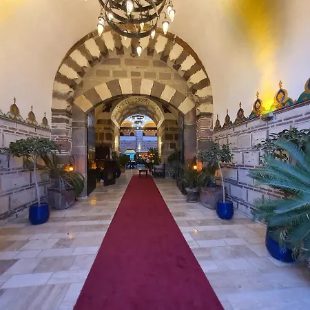 Kanuni Kervansaray Historical מלון 5*