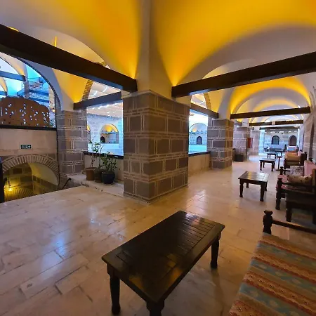 Kanuni Kervansaray Historical מלון