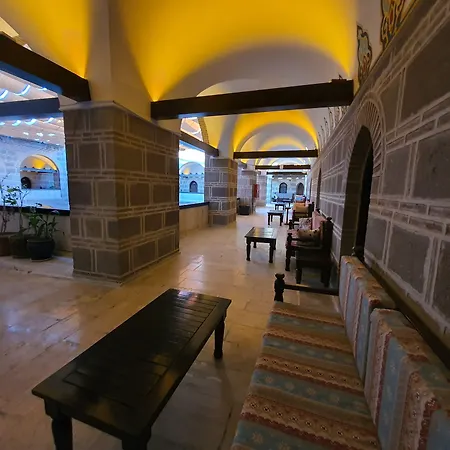 Kanuni Kervansaray Historical Çeşme