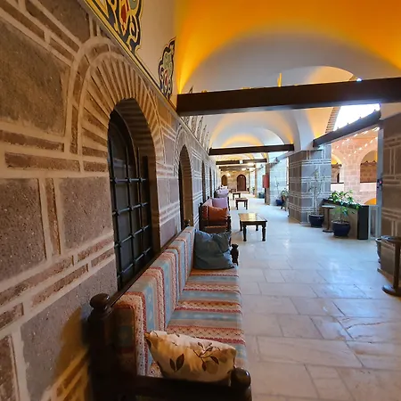 מלון Kanuni Kervansaray Historical Çeşme