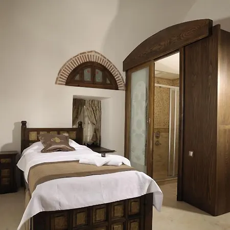 מלון Kanuni Kervansaray Historical 5*
