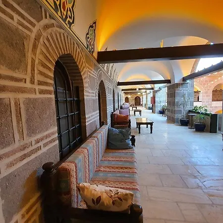 Kanuni Kervansaray Historical מלון 5*