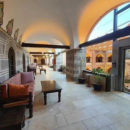 Kanuni Kervansaray Historical מלון 5*