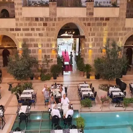 מלון Kanuni Kervansaray Historical 5*