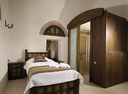 Hotel Kanuni Kervansaray Historical Çeşme