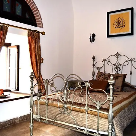 מלון Kanuni Kervansaray Historical 5*