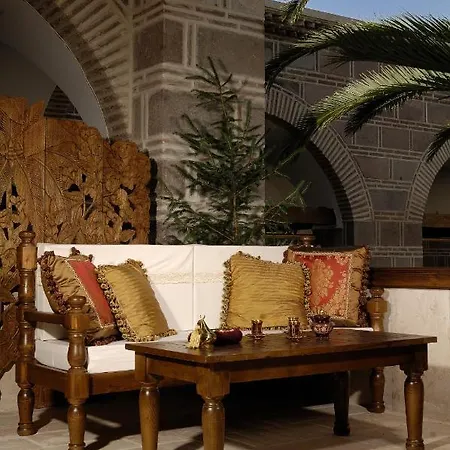 Kanuni Kervansaray Historical Çeşme