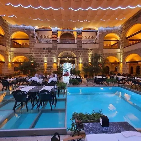 Hotel Kanuni Kervansaray Historical Çeşme