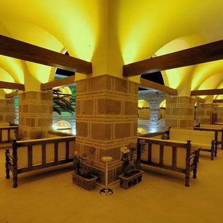 Kanuni Kervansaray Historical Hotel Çeşme