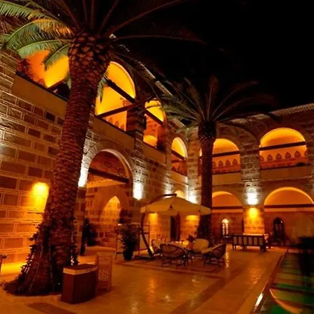 Kanuni Kervansaray Historical Hotel Çeşme